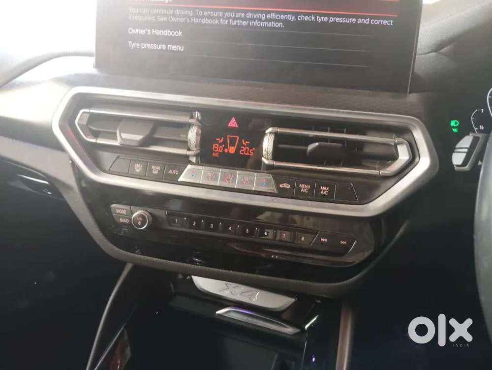 BMW X4 2022 with M Sport shadow