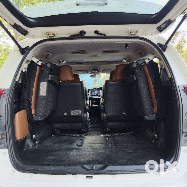 Toyota Innova Crysta 2.8 Z, 2016, Diesel
