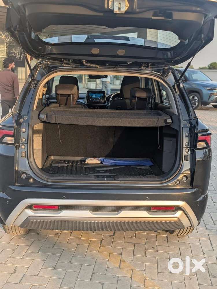 Maruti Suzuki Brezza 2024 Petrol 14000 Km Driven