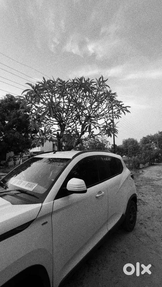 Mahindra Kuv 100 Modified