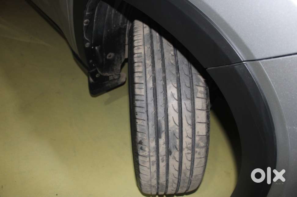 Toyota Innova Hycross 2.0 Zx (o) Hybrid 7 Str, 2024, Petrol