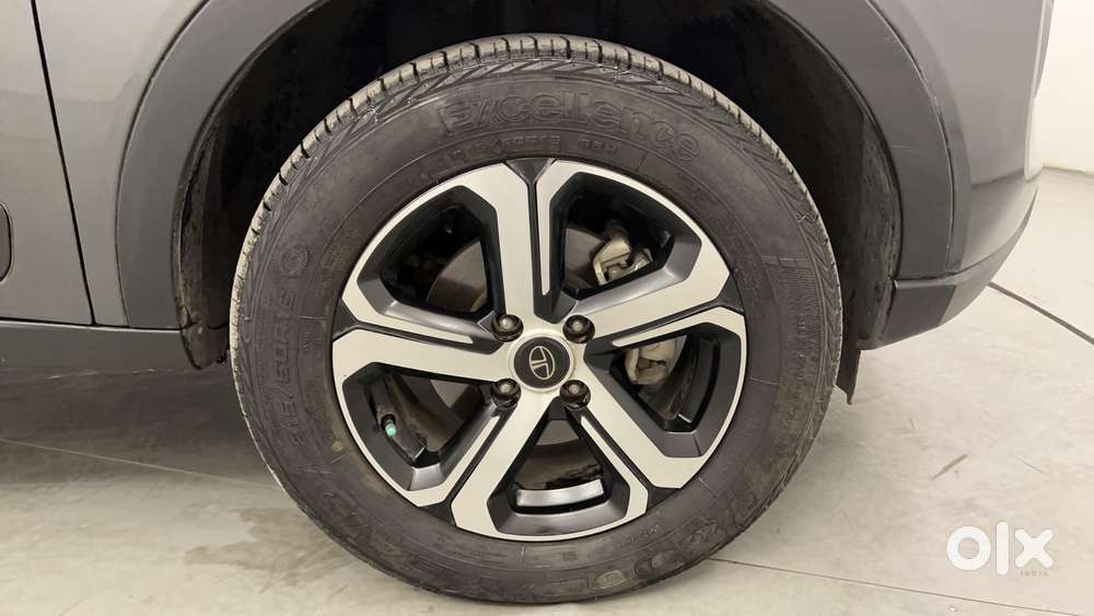 Tata Nexon 1.2 Revotron Xza Plus, 2022, Petrol