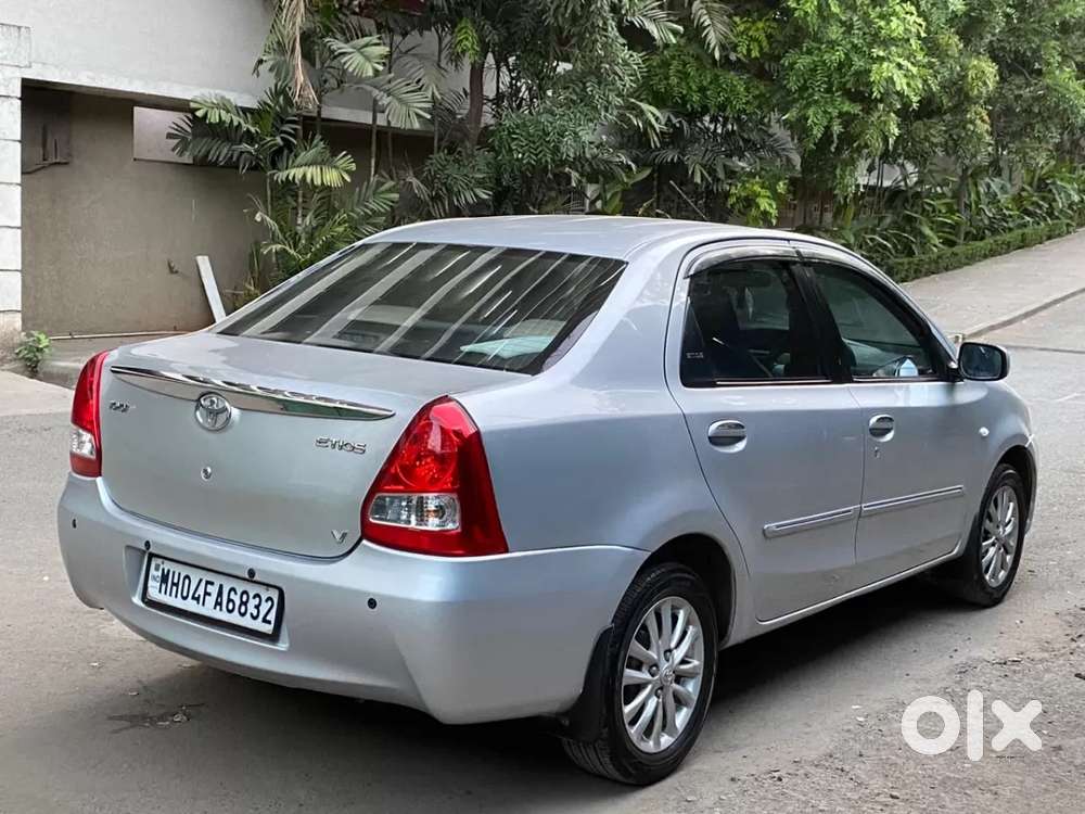 Toyota Etios 1.5 V, 2012, Petrol