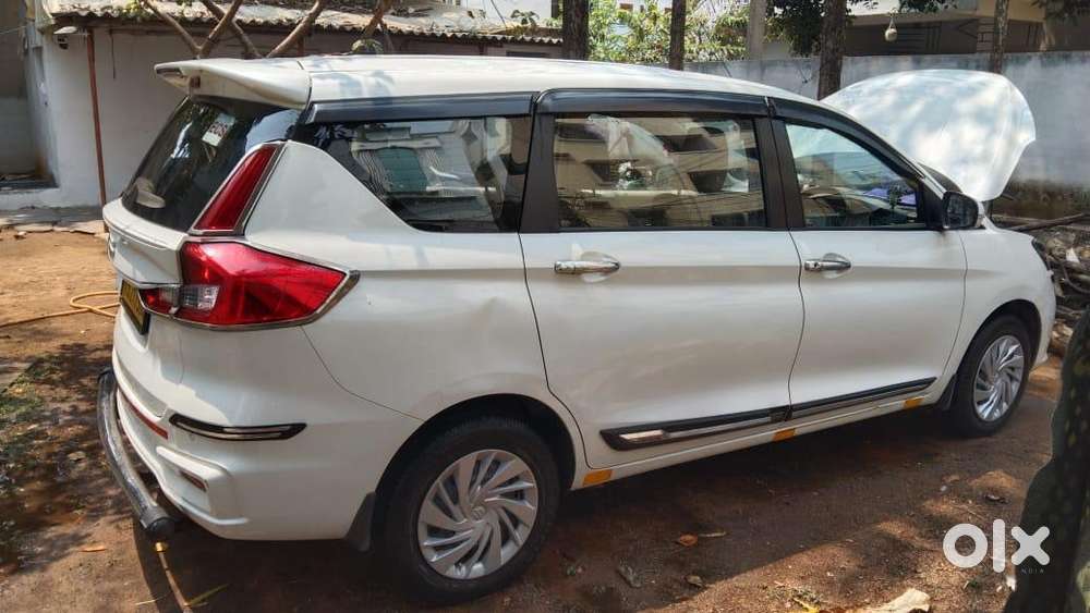 Maruti Suzuki Ertiga 2024 Hybrid Manual