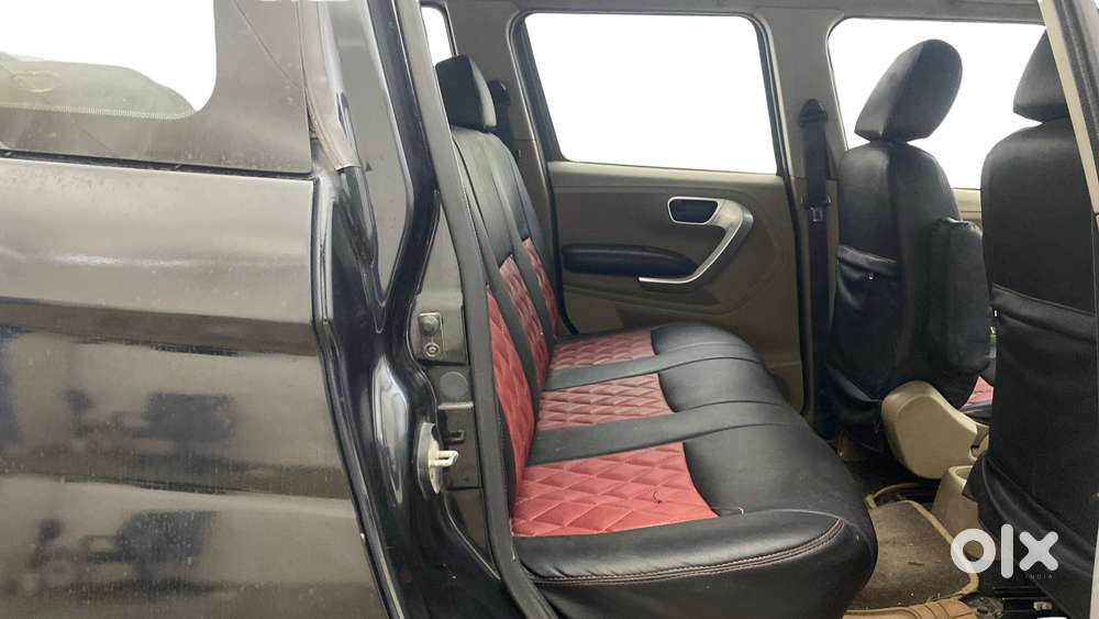 Mahindra Tuv 300 Mhawk100 T8, 2017, Diesel