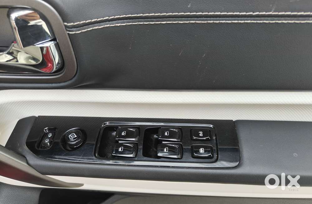 Mahindra Thar Roxx Ax7 L Petrol At 2wd, 2024, Petrol
