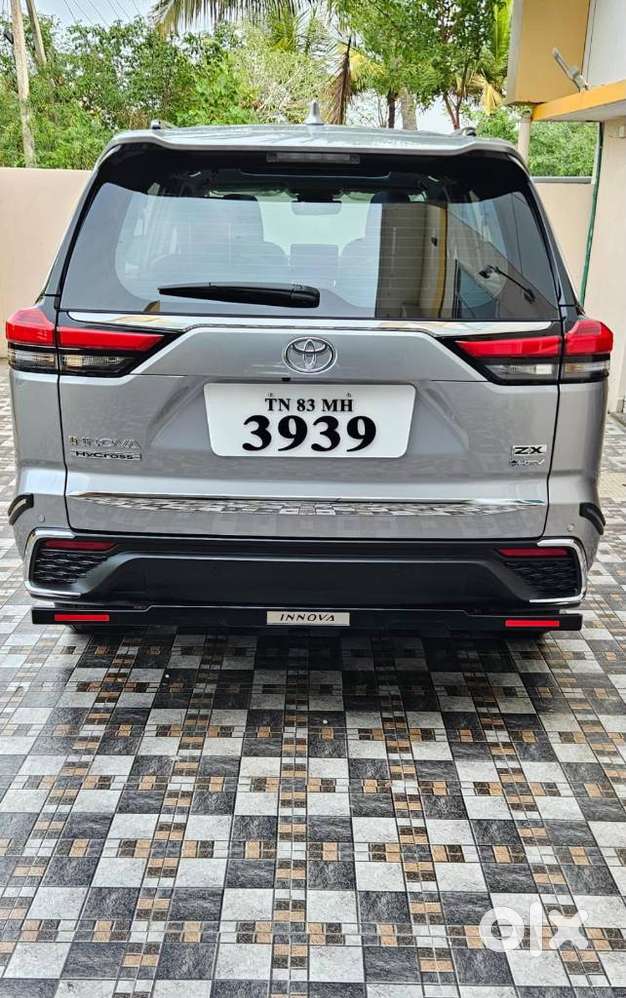 Toyota Innova Hycross 2.0 Zx (o) Hybrid 7 Str, 2026, Petrol