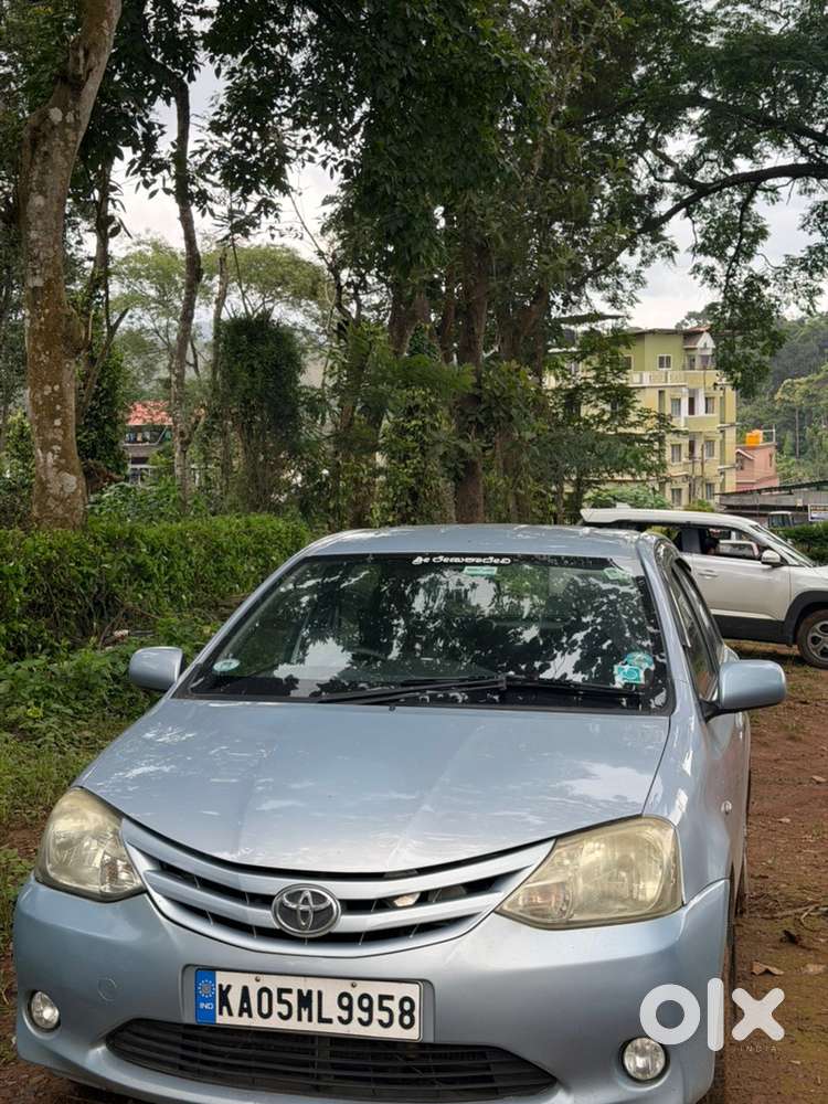 Toyota Etios Liva 2012