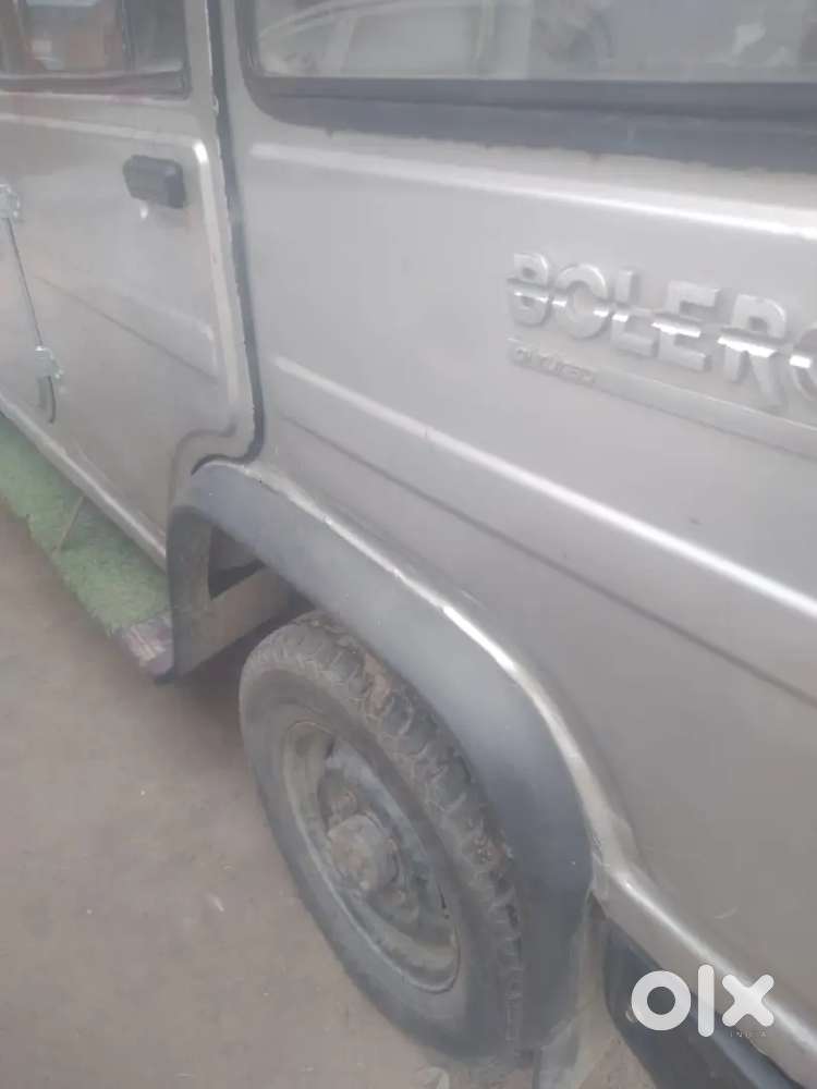 Mahindra Bolero 2012