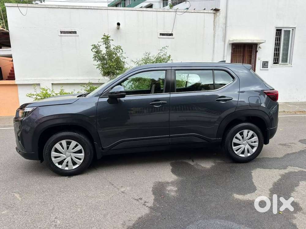 Honda Elevate V Mt, 2023, Petrol