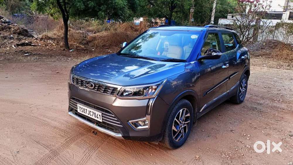 Mahindra Xuv300 W8, 2022, Petrol