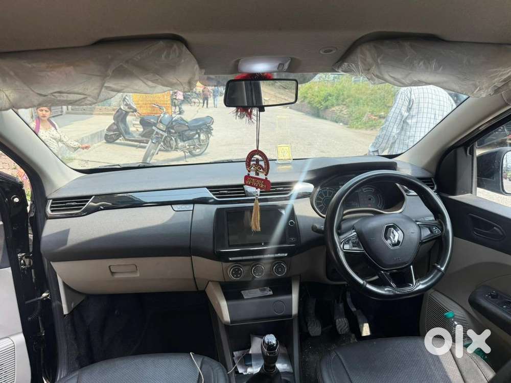 Renault Triber 2025 Petrol Variant Rxt