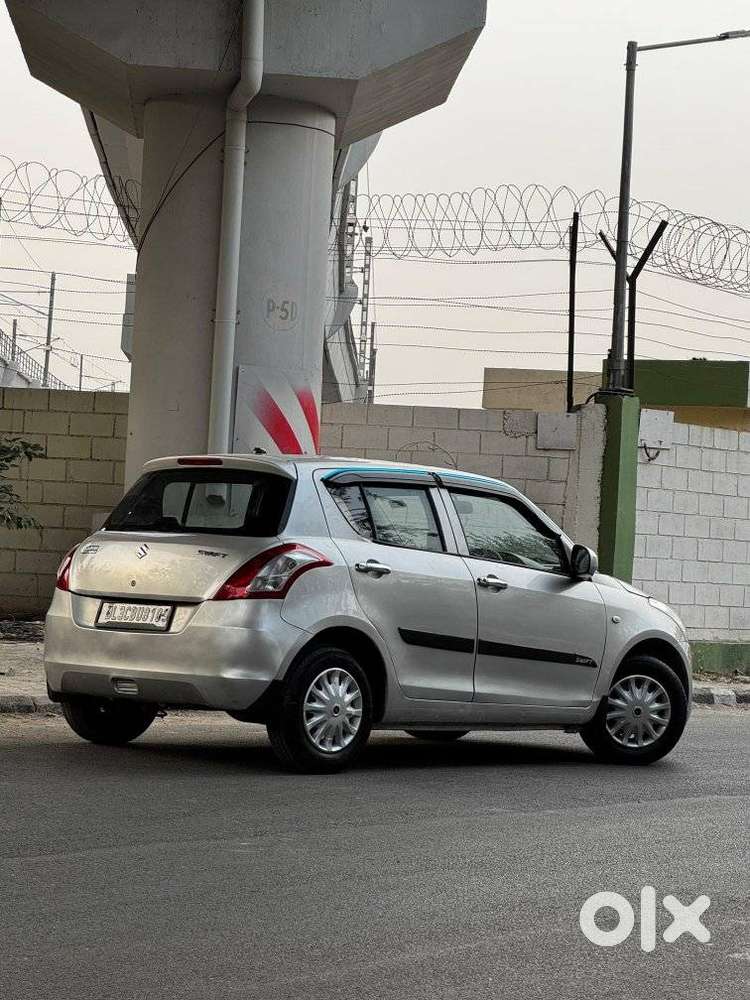 Maruti Suzuki Swift Lxi, 2014, Cng & Hybrids