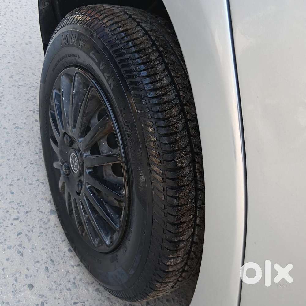 Maruti Suzuki Swift Lxi Optional-o, 2015, Petrol