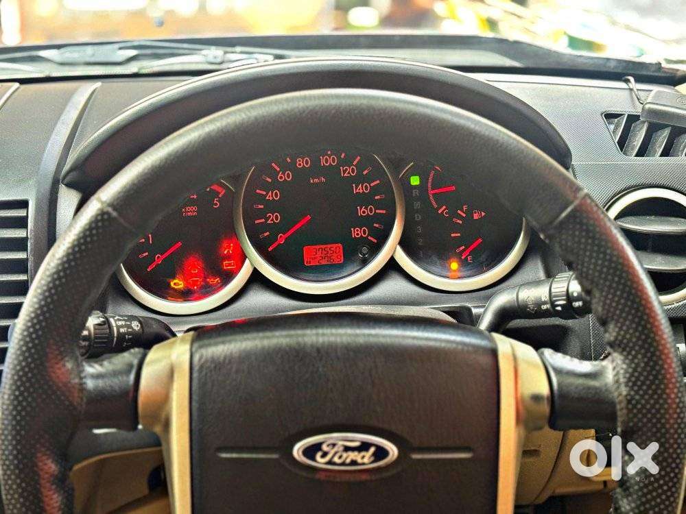 Ford Endeavour 3.2 Titanium At 4x4, 2010, Diesel