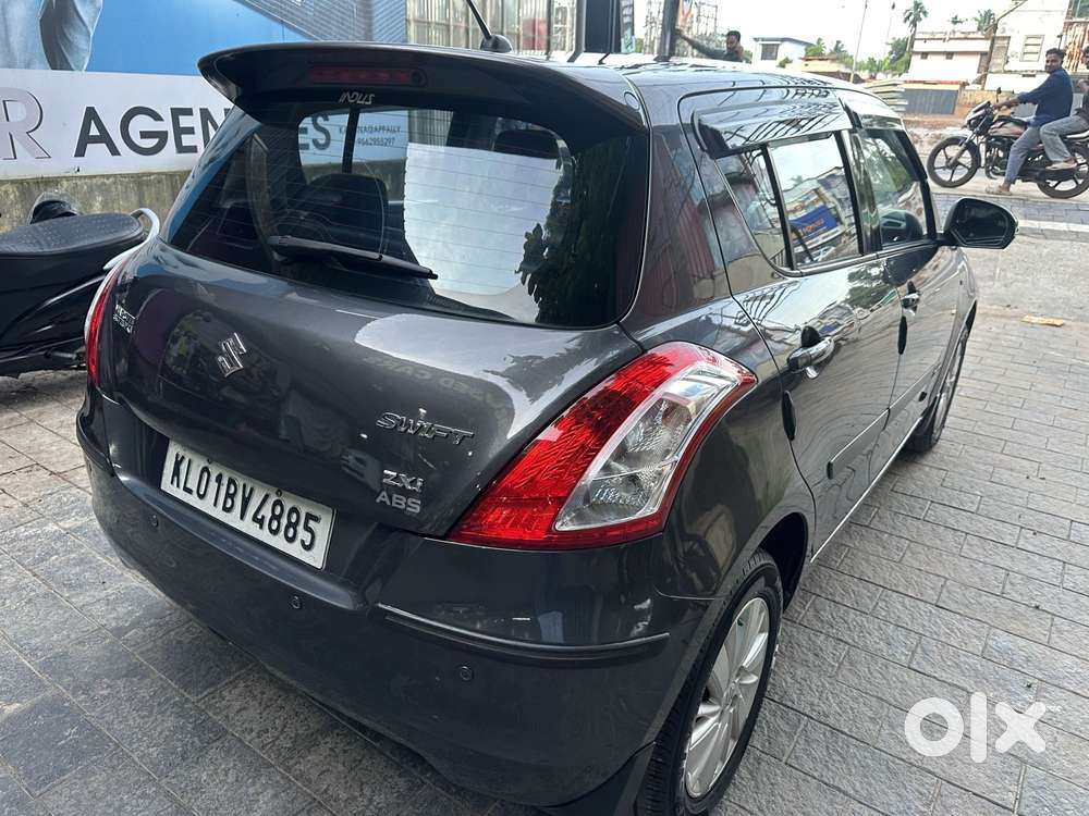 Maruti Suzuki Swift Vvt Zxi, 2015, Petrol