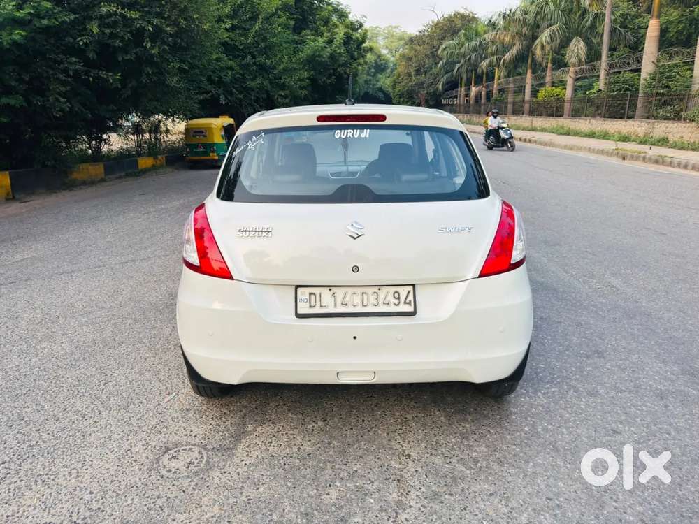 Maruti Suzuki Swift Lxi Optional-o, 2017, Petrol