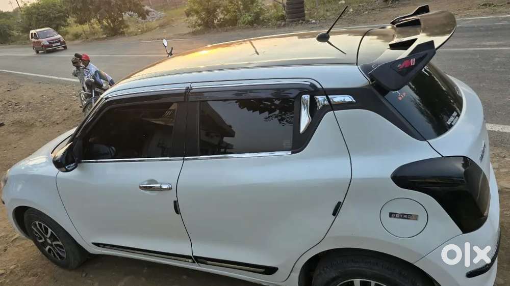 Maruti Suzuki Swift Petrol 2021