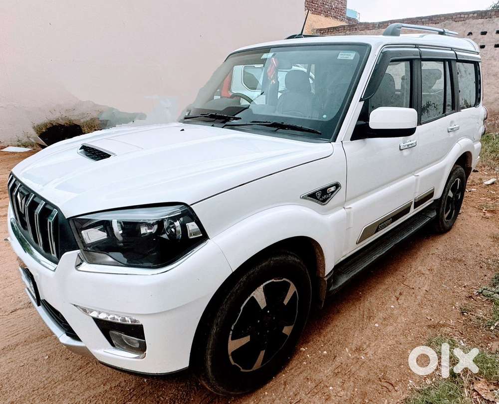 Mahindra Scorpio Classic 2023