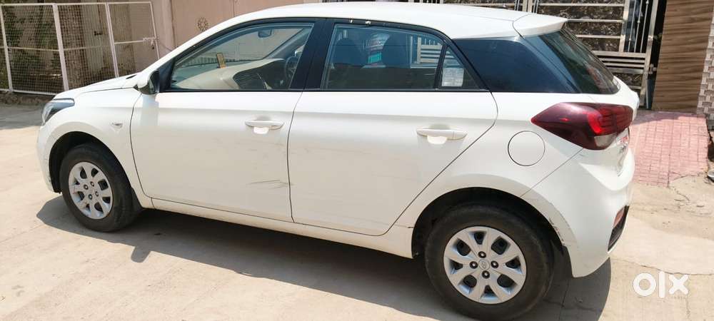 Hyundai I20 Petrol Cvt Magna Executive, 2018, Petrol
