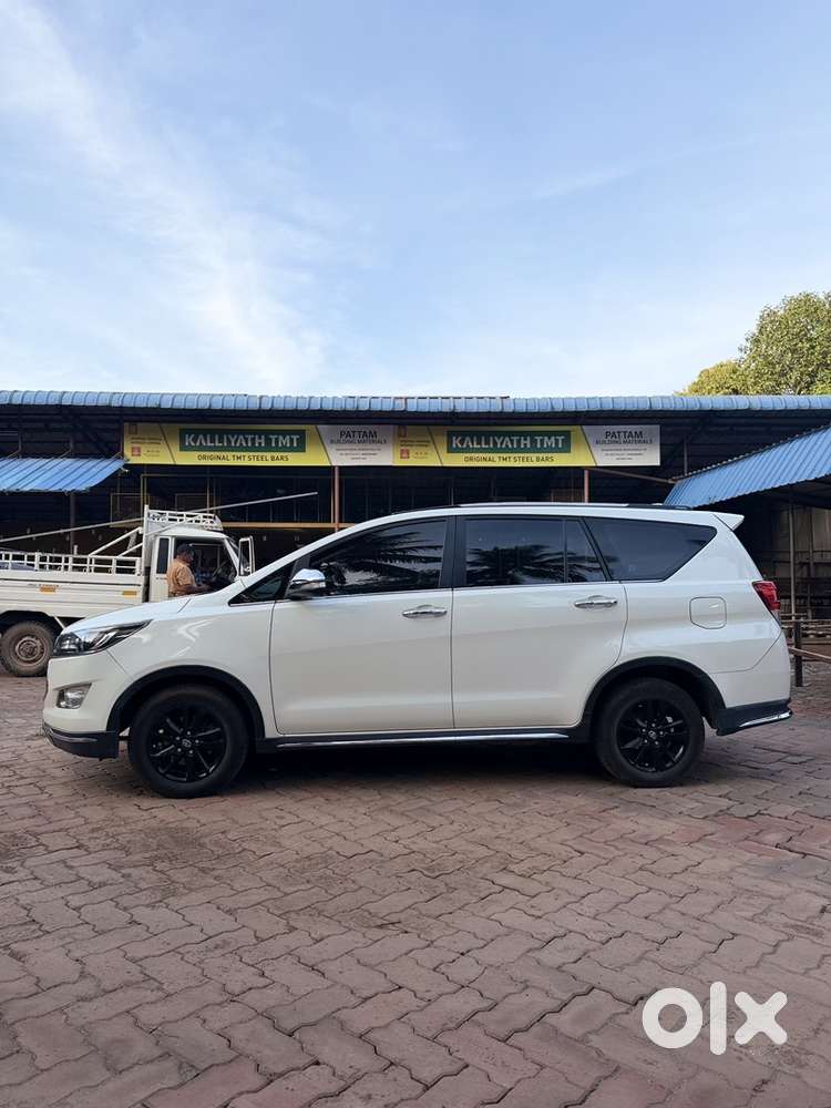 Toyota Car Automatic 2017