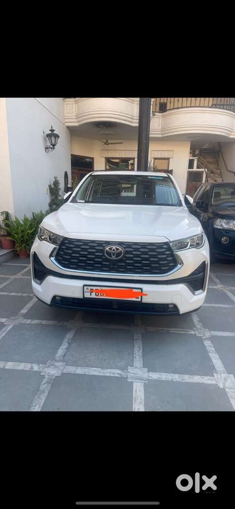 Toyota Innova Hycross 2023 Hybrid Automatic