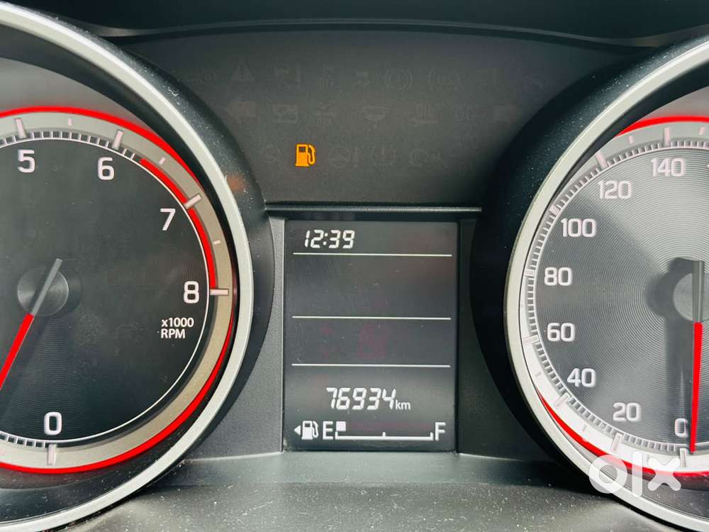 Maruti Suzuki Swift Vxi + Manual, 2019, Petrol