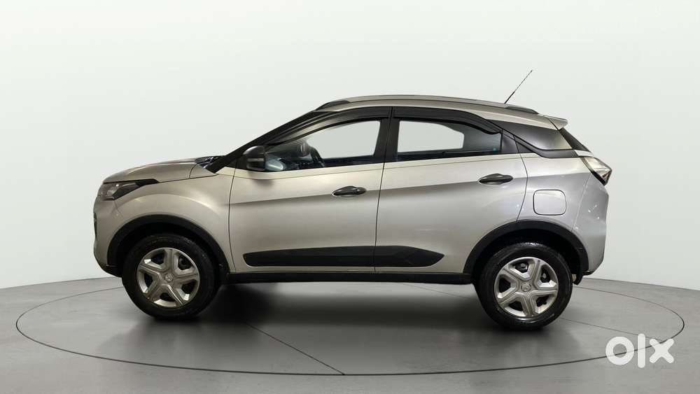 Tata Nexon 1.5 Revotorq Xma Amt (s), 2021, Petrol