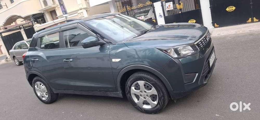 Mahindra Xuv300 W6 Amt Diesel, 2023, Diesel
