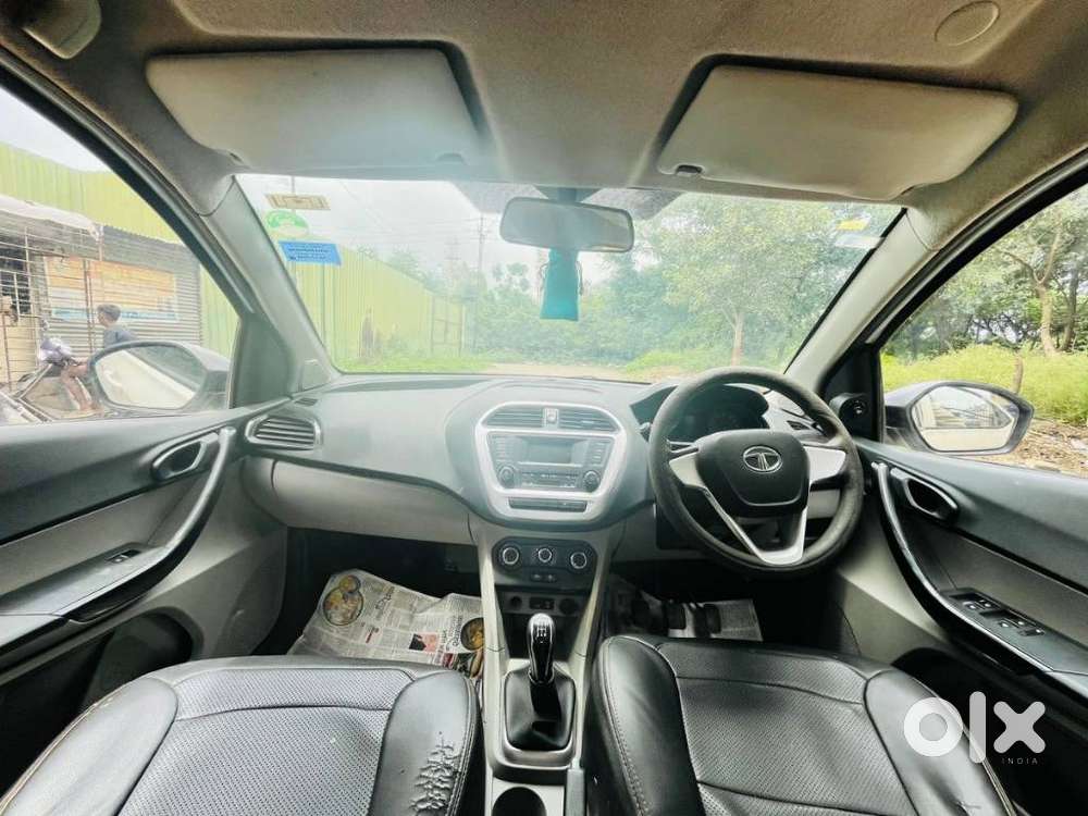 Tata Tiago 1.2 Revotron Xt (o), 2016, Petrol