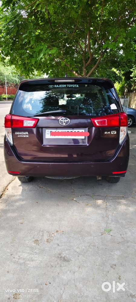 Toyota Innova Crysta 2.4 V 8 Str, 2022, Diesel