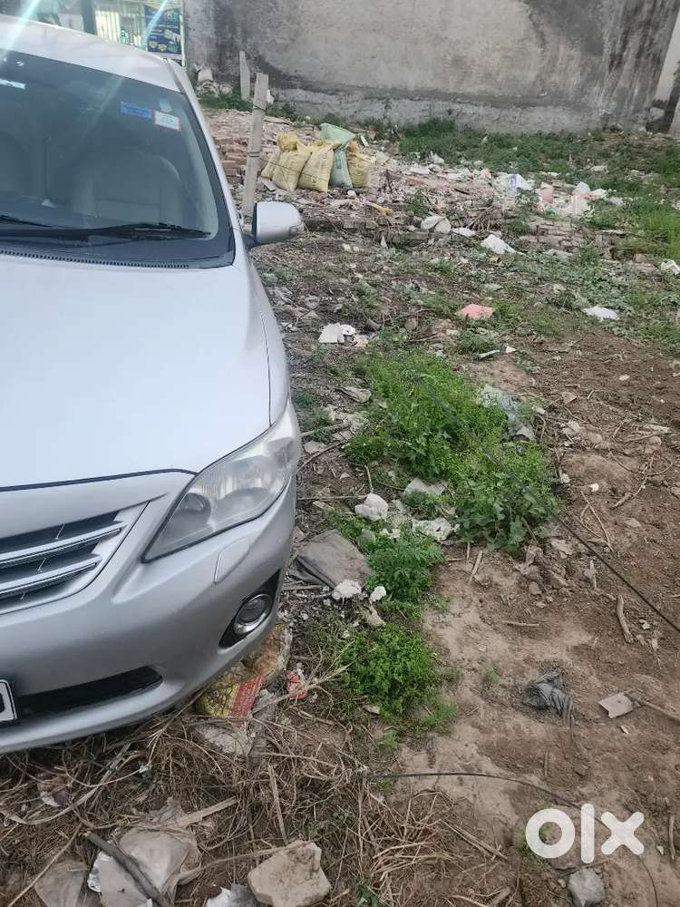 Toyota Corolla Altis 2011