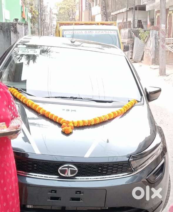 Tata Altroz Petrol 2021