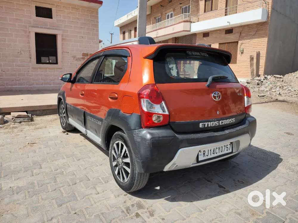 Toyota Etios Cross 2014 Diesel 165000 Km Driven