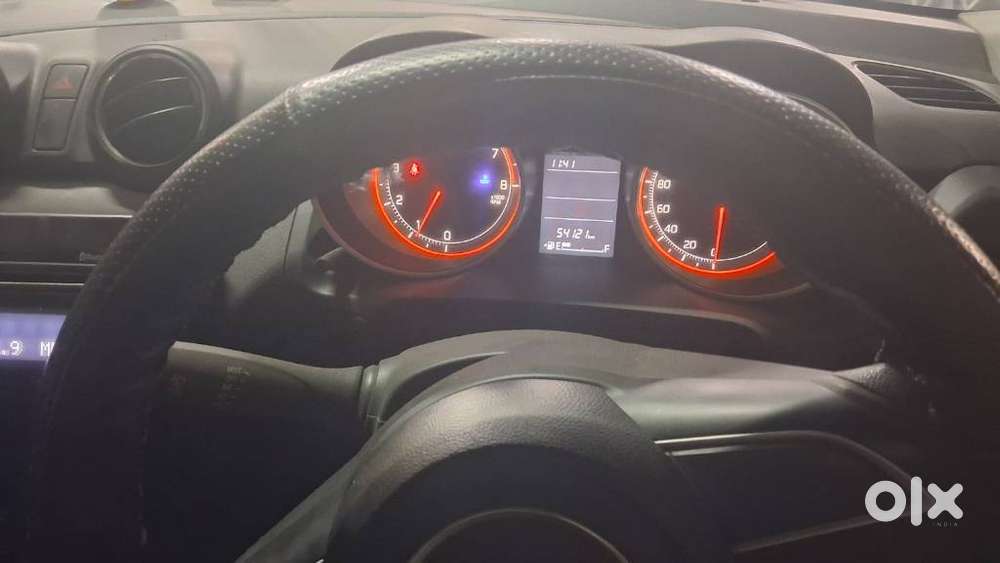Maruti Suzuki Swift Vxi + Manual, 2019, Petrol