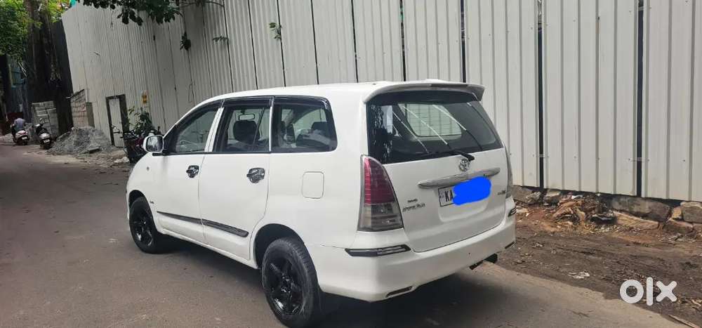 Toyota Innova 2006 Diesel Well Maintained