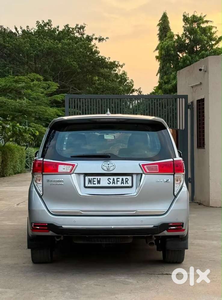 Toyota Innova Crysta [2020-ongoing] 2.4 Zx 7 Str, 2022, Diesel