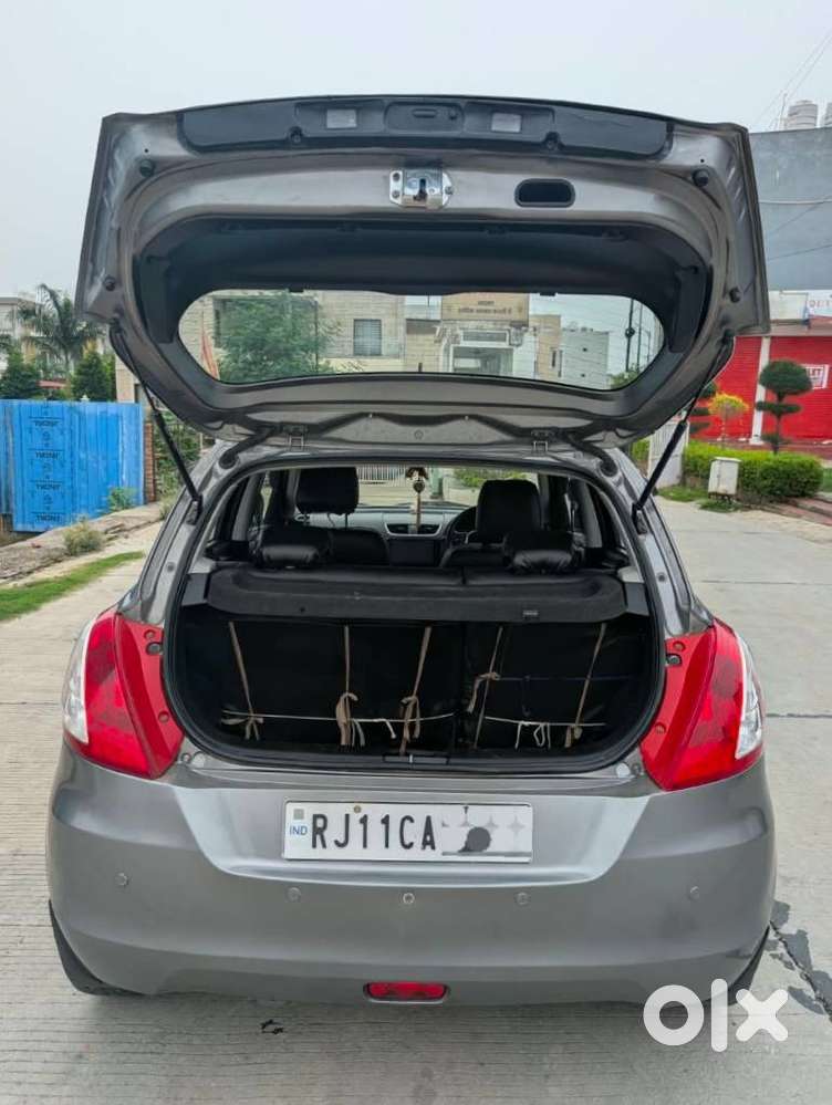 Maruti Suzuki Swift Zxi, 2017, Petrol