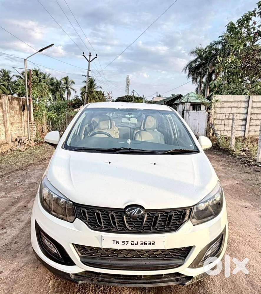 Mahindra Marazzo M4, 2019, Diesel