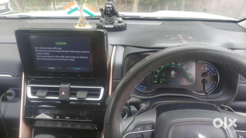 Maruti Suzuki Invicto Zeta Plus 2025