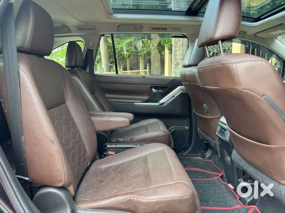 Toyota Innova Hycross 2.0 Zx Hybrid 7 Str, 2023, Petrol