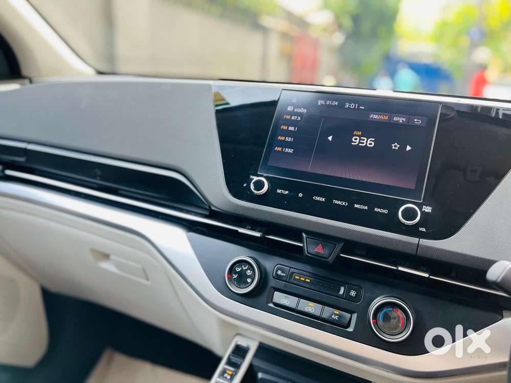 Kia Carens 1.4 Prestige 7 Str, 2022, Petrol