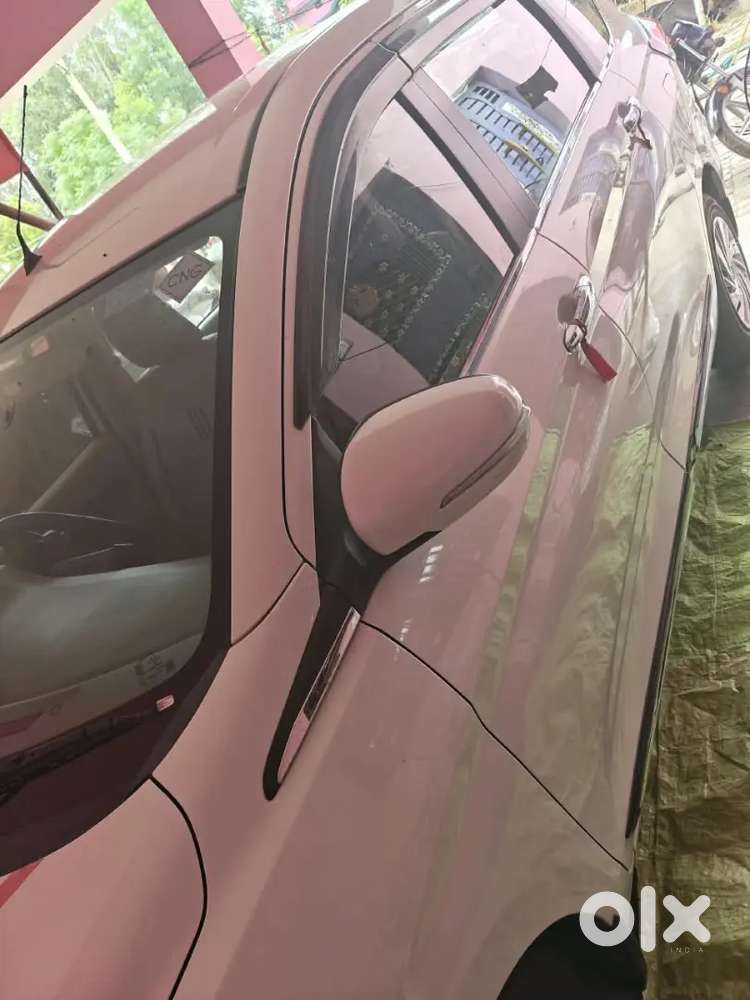 2026 Maruti Suzuki Ertiga Vxi