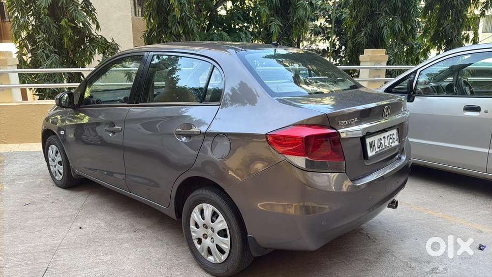 High End Fully Automatic Varient  Only 52000 Km Driven  Second Owner
