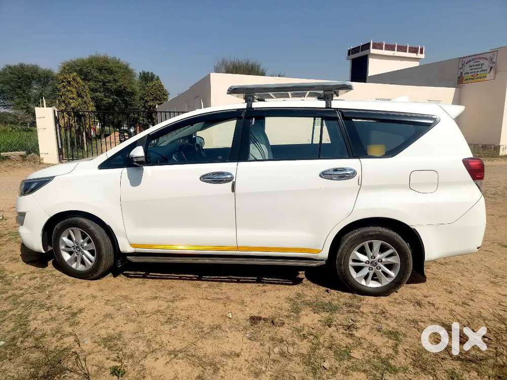 *toyota Innova Crysta 2.4 G – For Sale*

​super White  8 Seater  Die