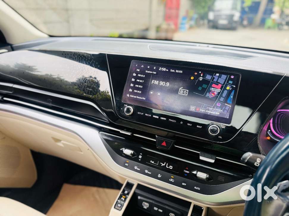 Kia Carens 1.4 Luxury Plus 6 Str, 2022, Petrol