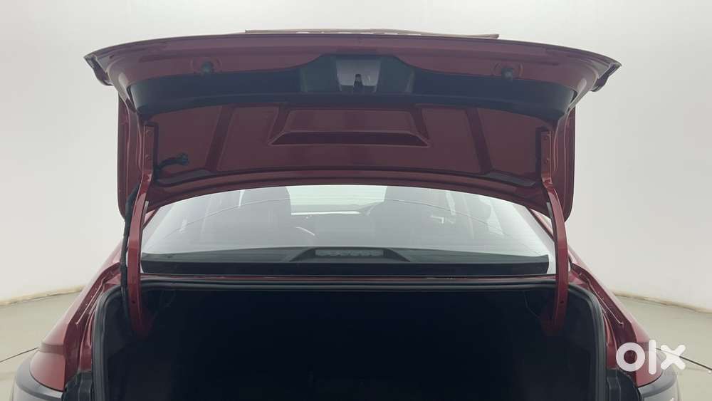 Volkswagen Virtus Highline Plus 1.0 Tsi At, 2024, Petrol