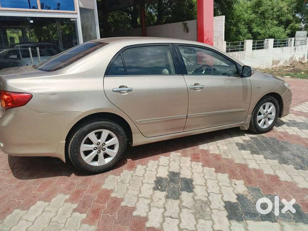 Toyota Corolla Altis Vl, 2010, Petrol
