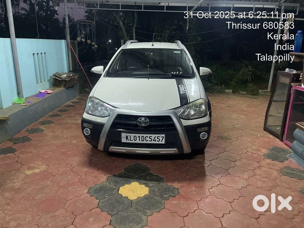 Toyota Etios Cross 2014