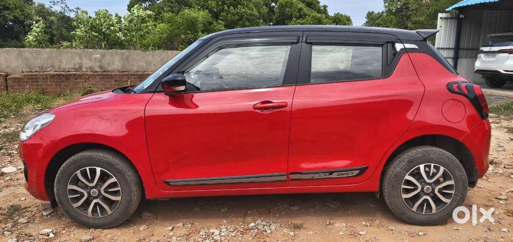 Maruti Suzuki Swift Vxi + Manual, 2022, Petrol